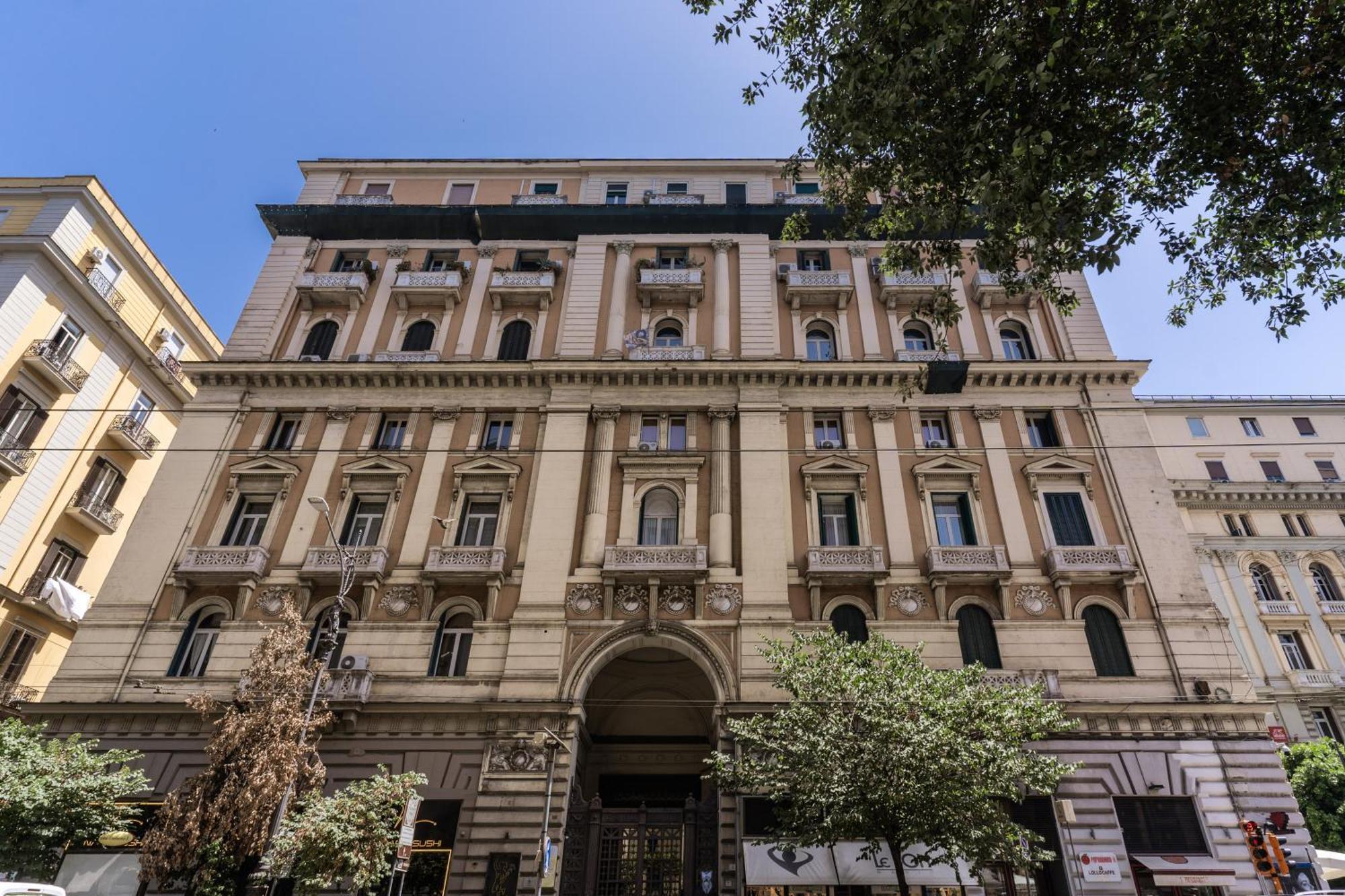 Agora Borsa Hotel Naples Exterior photo