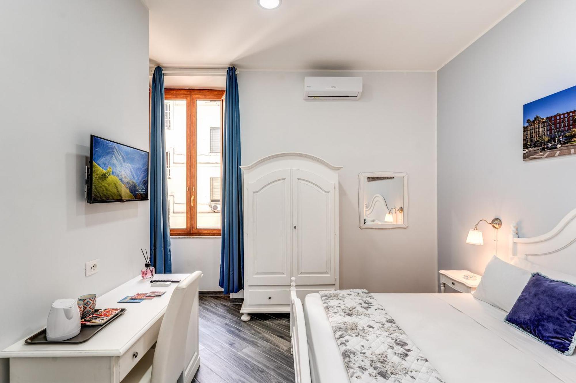 Agora Borsa Hotel Naples Exterior photo