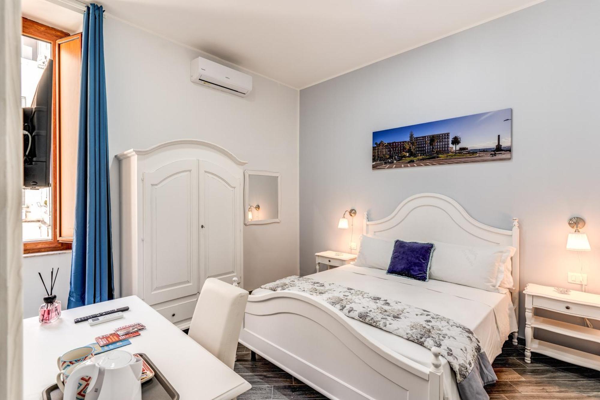 Agora Borsa Hotel Naples Exterior photo