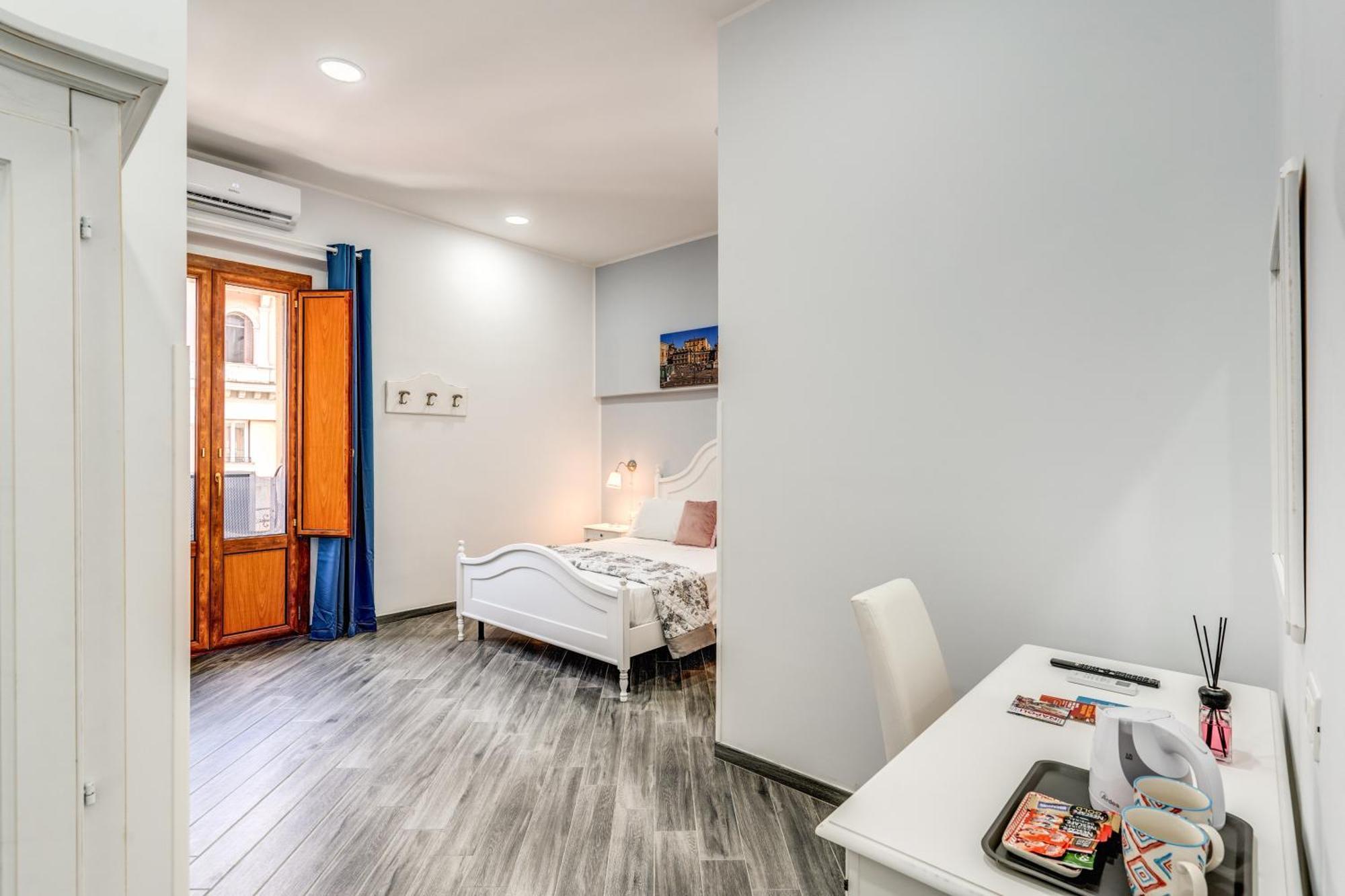 Agora Borsa Hotel Naples Exterior photo